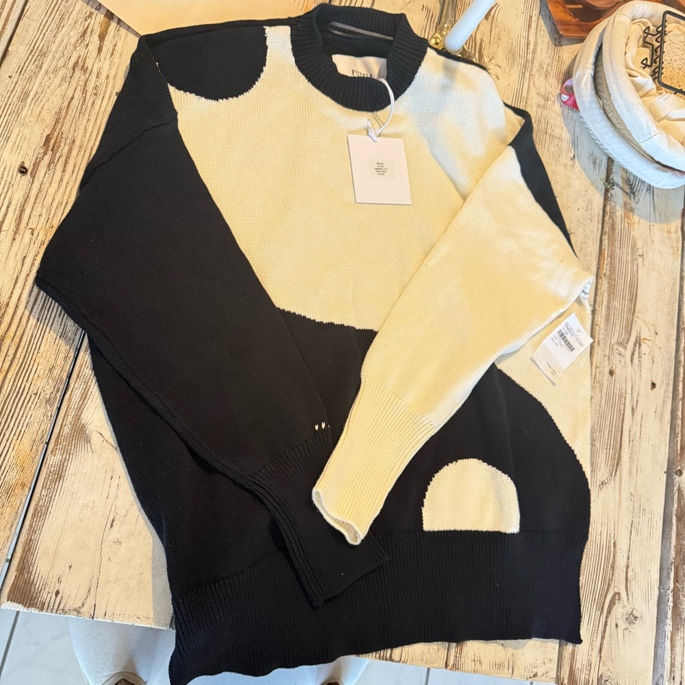 Pistola Yin g-yang Cowl Neck Sweater